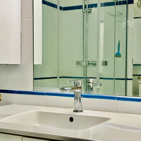 Appartement Superbe Vue Dans Avec Piscine Théoule-sur-Mer